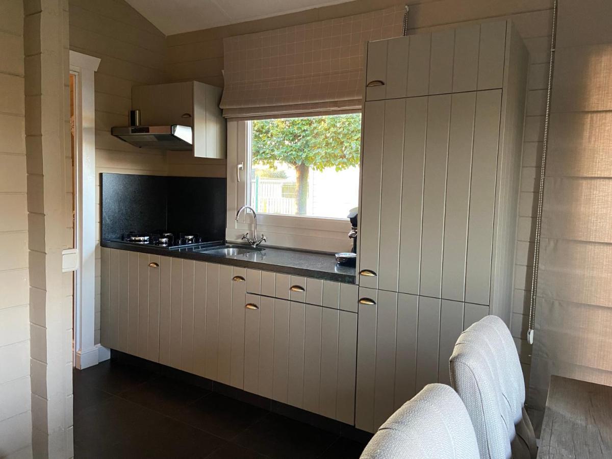 Chalet Eau Vive Maaseik Exterior photo