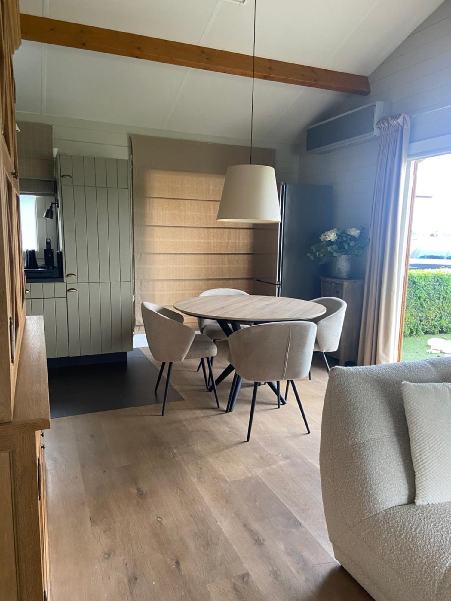 Chalet Eau Vive Maaseik Exterior photo